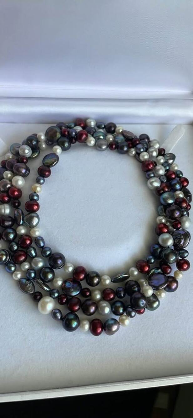 Extra long exquisite pearl necklace, 60 inches